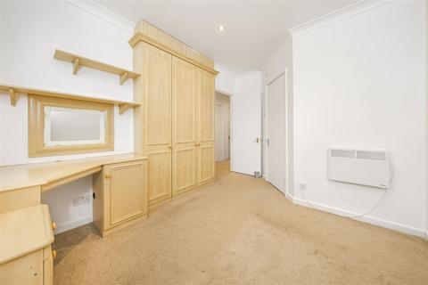 2 bedroom apartment for sale, High Street, Hounslow