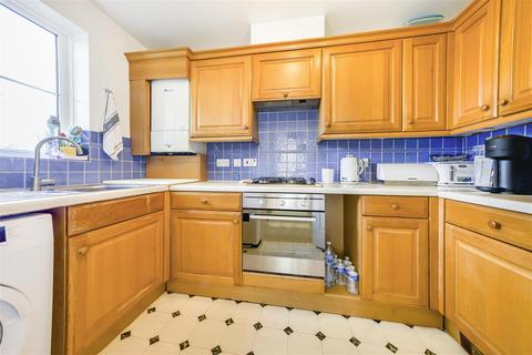 2 bedroom apartment for sale, Malting Way, Isleworth