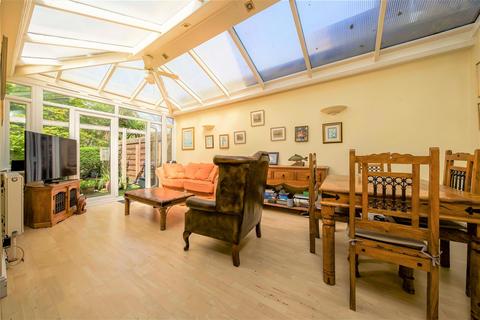 7a Talbot Road, Isleworth, TW7 7HG