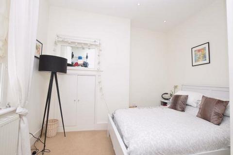 Flat 1, 91 Crown Road, St Margarets, Twickenham, TW1 3EX