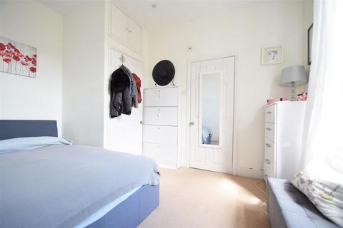 Flat 1, 91 Crown Road, St Margarets, Twickenham, TW1 3EX