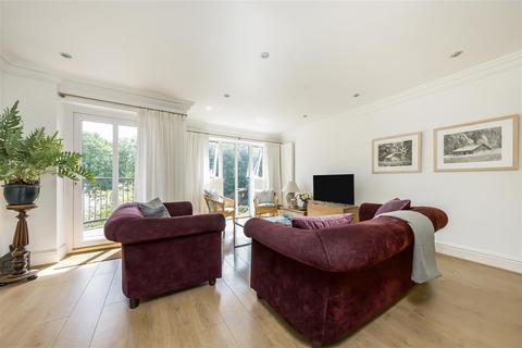 4 bedroom townhouse for sale, Herons Place, Old Isleworth