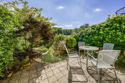 29 Herons Place, Isleworth, TW7 7BE
