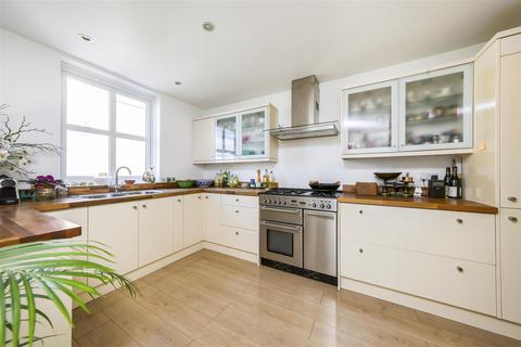 29 Herons Place, Isleworth, TW7 7BE