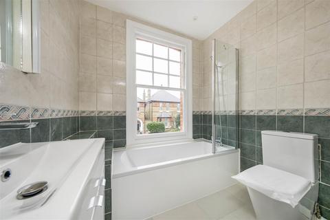 21 Netherton Road, Twickenham, TW1 1LZ