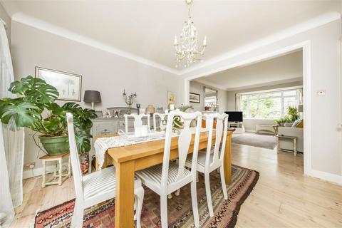 50 Ailsa Road, Twickenham, TW1 1QW