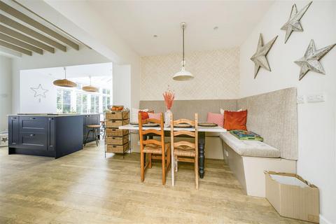 50 Ailsa Road, Twickenham, TW1 1QW