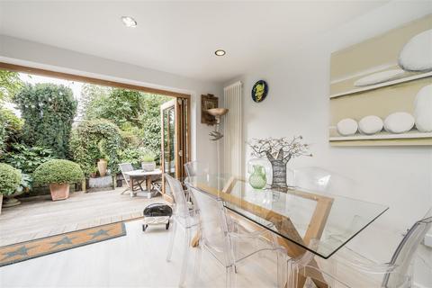 23 Haliburton Road, Twickenham, TW1 1PD