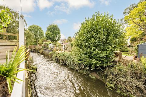 23 Haliburton Road, Twickenham, TW1 1PD