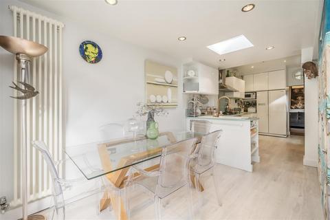 23 Haliburton Road, Twickenham, TW1 1PD