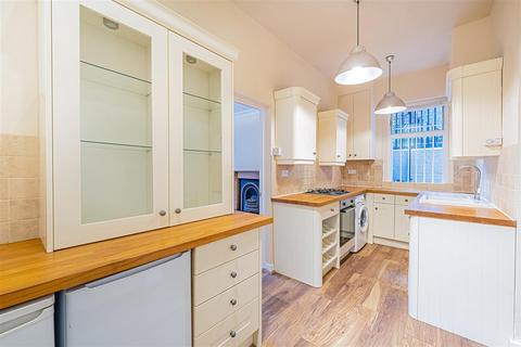 1 bedroom apartment for sale, Rosslyn Road, East Twickenham