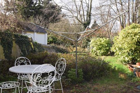 51 Park House Gardens, Twickenham, TW1 2DF