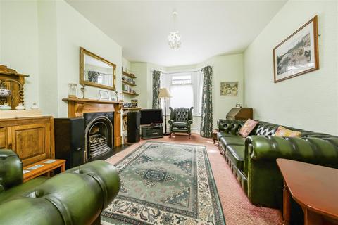 10 Percy Road, Isleworth, TW7 7HB