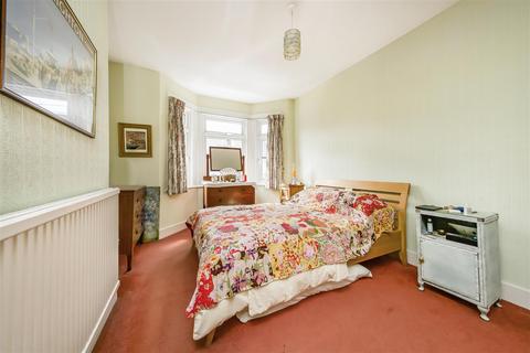 10 Percy Road, Isleworth, TW7 7HB