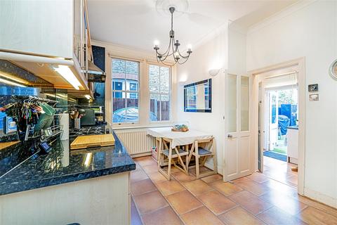 10 Sidney Road, Twickenham, TW1 1JR