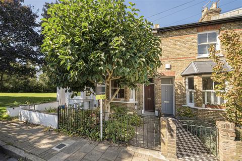 3 bedroom house for sale, St. Margarets Grove, St Margarets Village