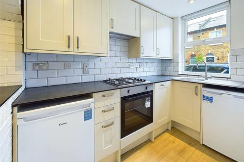 3 bedroom terraced house to rent, Lion Road, Twickenham