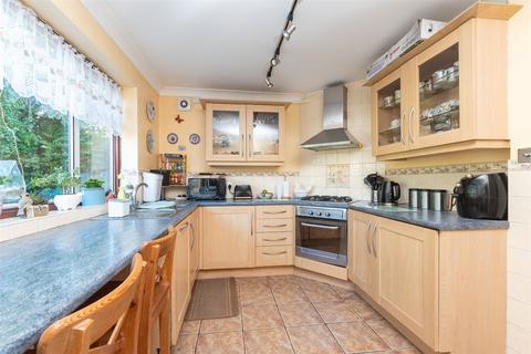 3 bedroom semi-detached house for sale, Northumberland Way, Erith, Kent