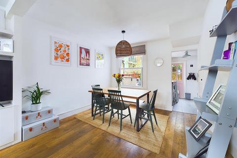 undefined, Thornbury Road, Isleworth