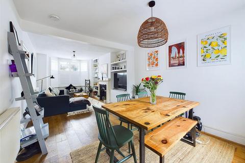 undefined, Thornbury Road, Isleworth