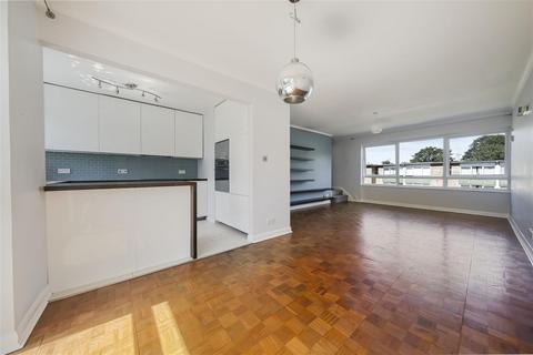 7, Cranebrook Manor Road, Twickenham, TW2 5DJ