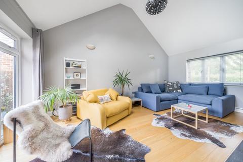 Mallard Cottage Combe Lane, Wormley, Godalming, GU8 5SX