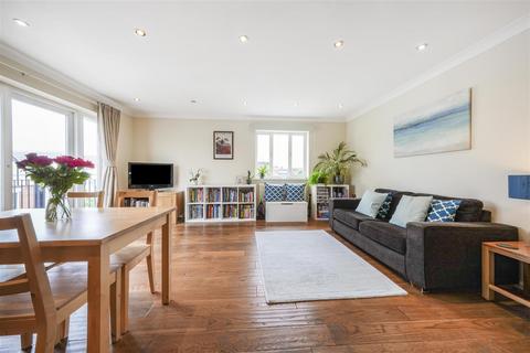 2 bedroom apartment for sale, Second Cross Road, Twickenham