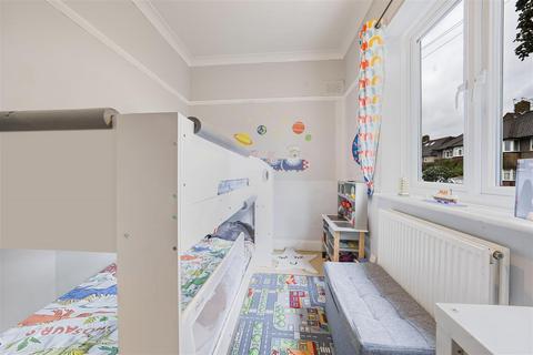 74 Selkirk Road, Twickenham, TW2 6PU