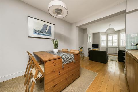 59 Mereway Road, Twickenham, TW2 6RF