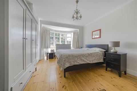 5 bedroom semi-detached house for sale, Spencer Road, Twickenham