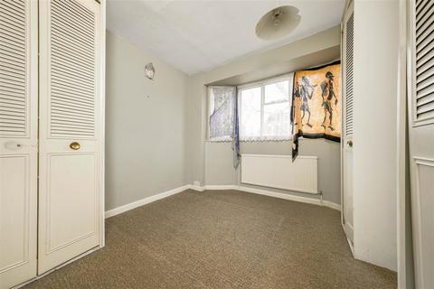 3 bedroom terraced house for sale, Lincoln Avenue, Twickenham