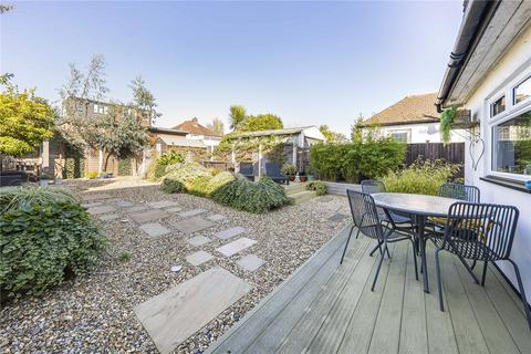 4 bedroom semi-detached house for sale, Woodlawn Crescent, Twickenham