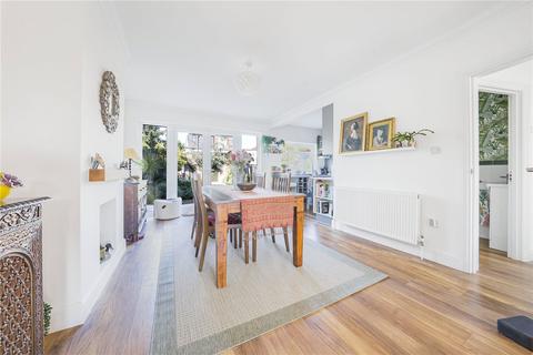 4 bedroom semi-detached house for sale, Woodlawn Crescent, Twickenham