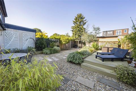 4 bedroom semi-detached house for sale, Woodlawn Crescent, Twickenham