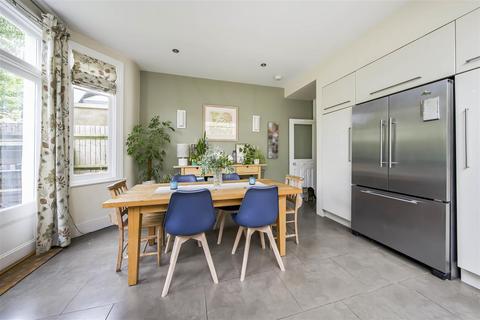 5 bedroom end of terrace house for sale, Bonser Road, Twickenham