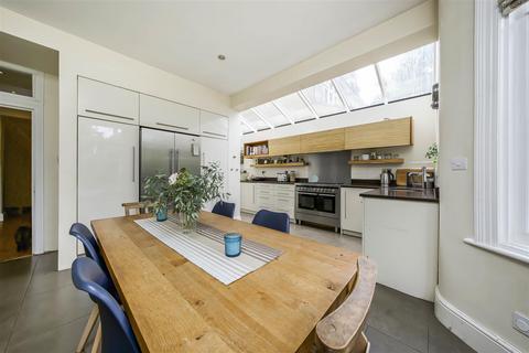 46 Bonser Road, Twickenham, TW1 4RG