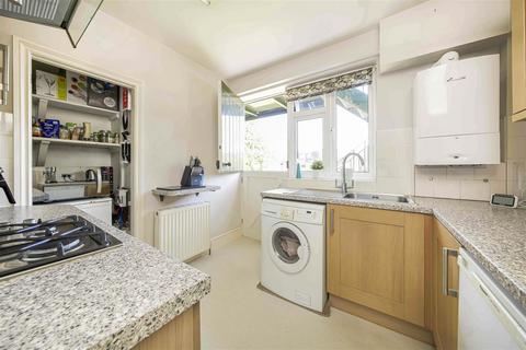 2 bedroom apartment for sale, Clifden Road, Twickenham
