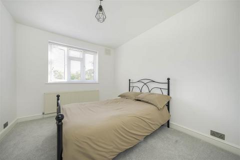 2 bedroom apartment for sale, Clifden Road, Twickenham