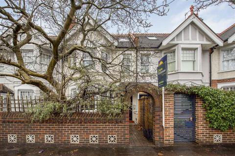 London Road, Twickenham