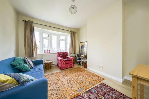 2 bedroom maisonette for sale, Bramley Close, Twickenham