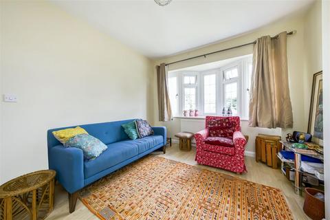 2 bedroom maisonette for sale, Bramley Close, Twickenham