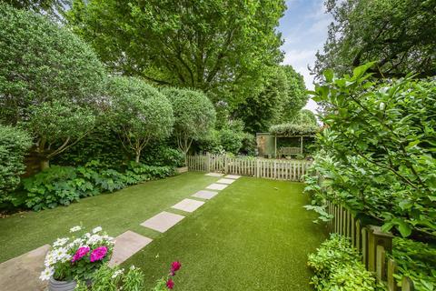17 Spencer Road, Twickenham, TW2 5TH