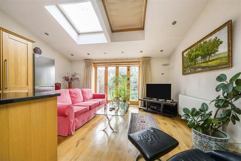 35 Chudleigh Road, Twickenham, TW2 7QP