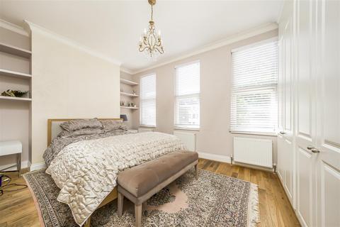 30 Whitton Road, Twickenham, TW1 1BJ