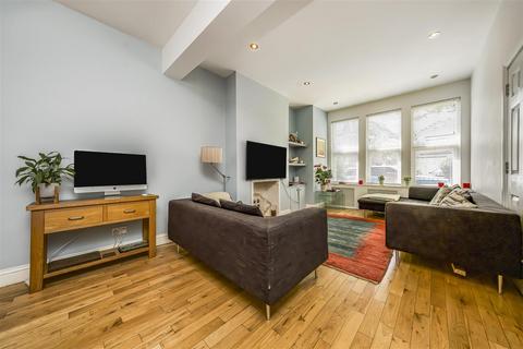 30 Whitton Road, Twickenham, TW1 1BJ