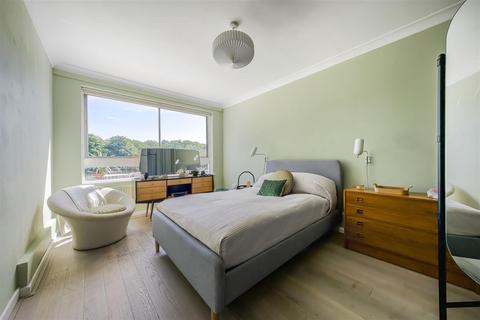 2 bedroom apartment for sale, Strawberry Vale, Twickenham