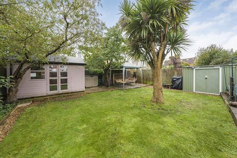 105 Andover Road, Twickenham, TW2 6PA