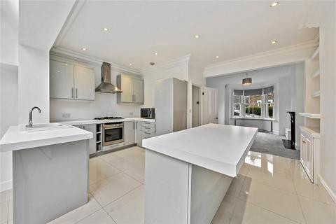 4 bedroom terraced house for sale, Latham Road, Twickenham