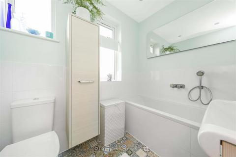 55 Heathfield North, Twickenham, TW2 7QN