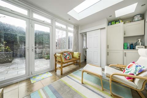55 Heathfield North, Twickenham, TW2 7QN
